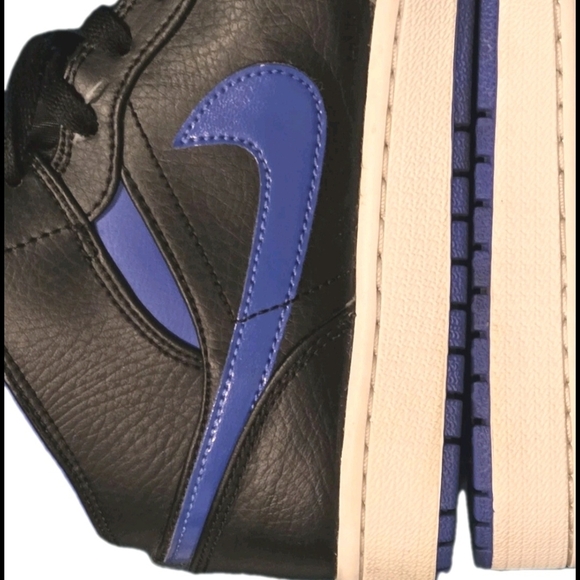 Jordan 1 Retro OG High Royal Men's US Size 10 (EUC) - Picture 7 of 15